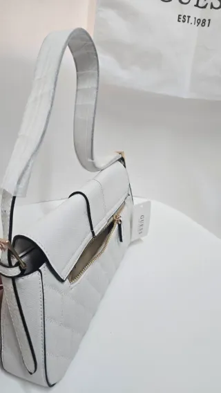 Bolso Guess Blanco y Dorado Original