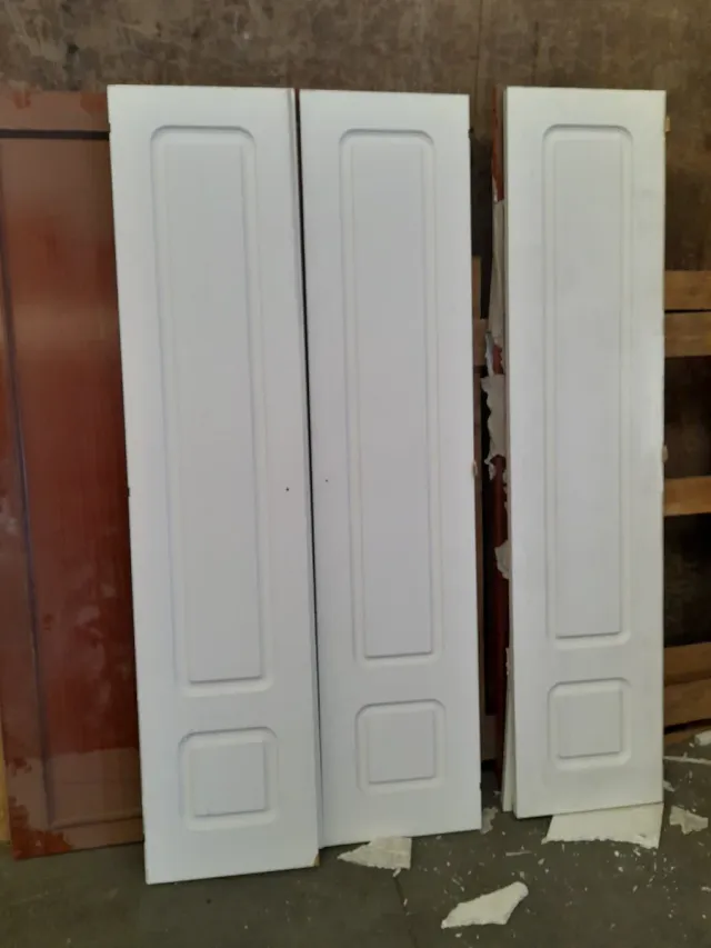 Puertas de madera blancas