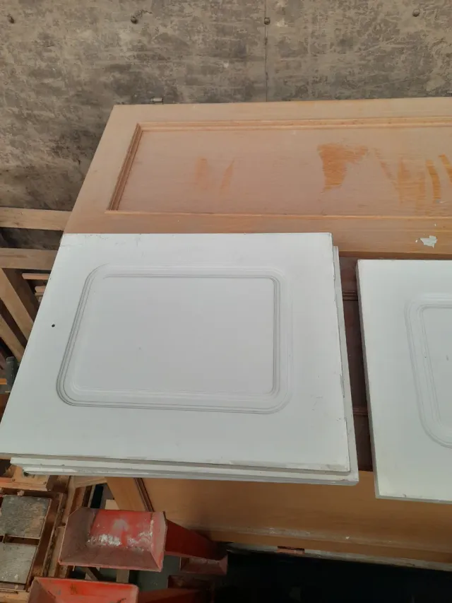 Puertas de madera blancas