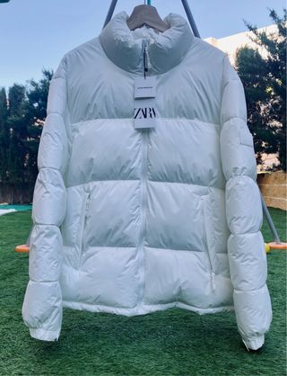Chaqueta Zara Man Plumas Blanca talla L
