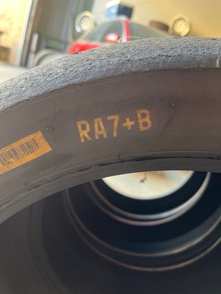 Pirelli RA7+B 18