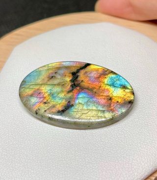 Labradorita Multicolor ovalada