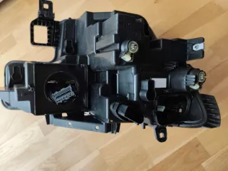 Faro Izquierdo Ford Explorer 24/25