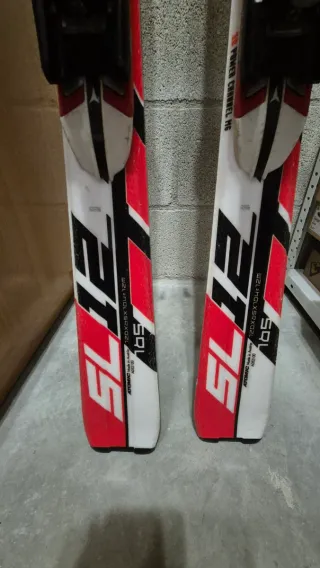 Equipo Esquí Alpino Atomic Botas y Esquís