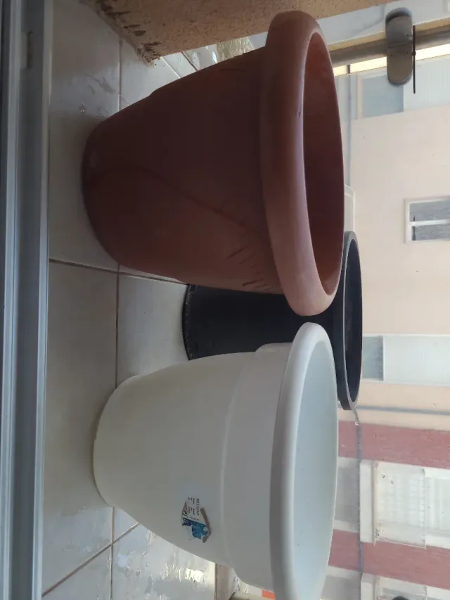 3 Macetas de plástico 26x25