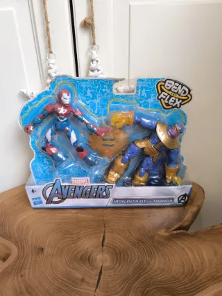 Figuras Marvel Avengers Iron Patriot vs Thanos