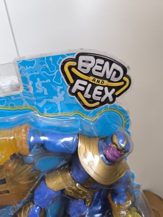 Figuras Marvel Avengers Iron Patriot vs Thanos