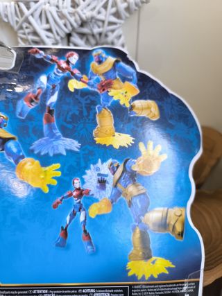 Figuras Marvel Avengers Iron Patriot vs Thanos