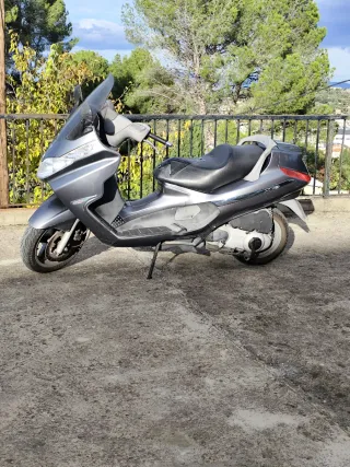 Moto Scooter Piaggio X8 250ie