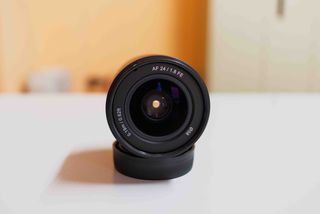 Objetivo Samyang AF 24mm 1.8 FE Sony E
