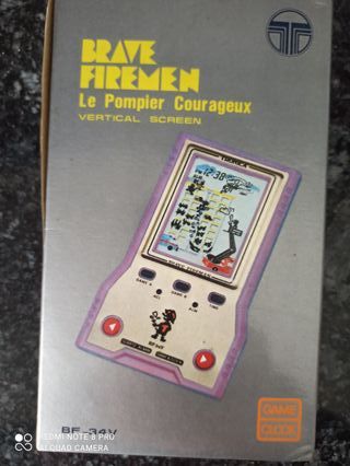 Consola Portátil Brave Fireman Tomy