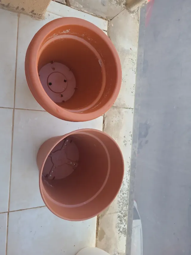 3 Macetas Plástico Marrón