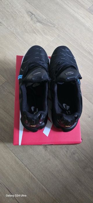 Nike TN Air Max Plus Negras