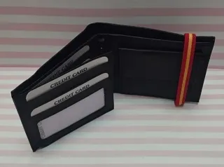 CARTERA MONEDERO PIEL CIERRE BANDERA + REGALO PULS