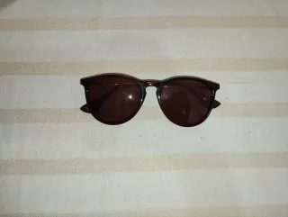 Occhiali da sole marroni