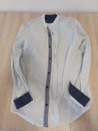 Camisa estampada cuello mao Zara