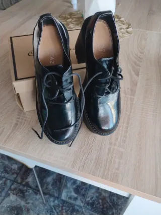 Zapatos negros charol niña talla 35