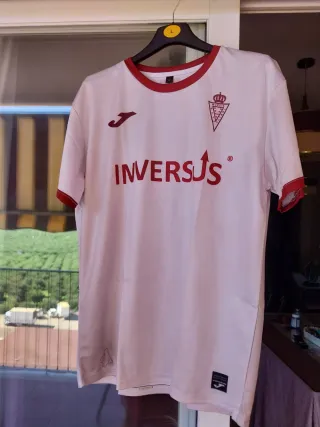 Camiseta deportiva blanca 