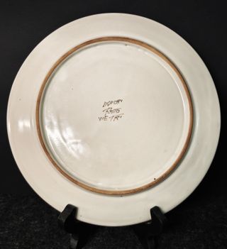 Piatto in ceramica naïf  Firmato Lucio Liguori