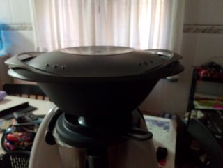 Thermomix TM5 con todos sus accesorios