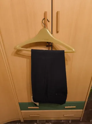Traje azul marino nuevo a estrenar con su etiqueta