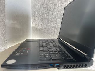 Portátil Gaming MSI GL75 Leopard 17