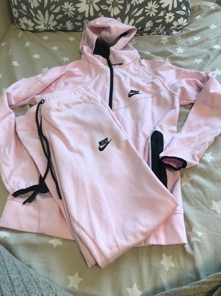 Conjunto Nike Tech Rosa Talla XS