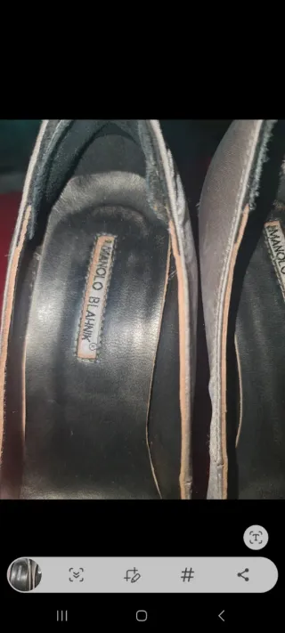 Manolo Blahnik Tacones Grises y Plateados