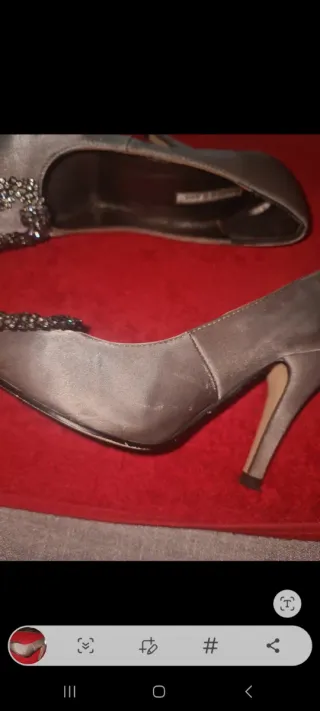 Manolo Blahnik Tacones Grises y Plateados
