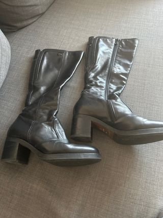 Stivali da donna in pelle nera
