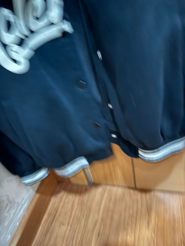 Bomber Bershka Negra Talla M