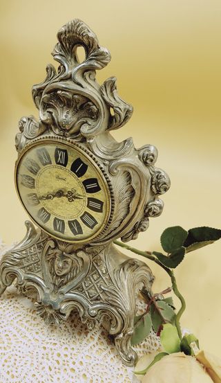 Orologio da tavolo vintage barocco