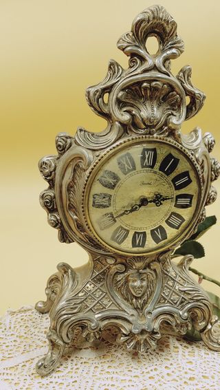 Orologio da tavolo vintage barocco