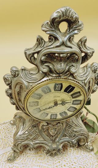 Orologio da tavolo vintage barocco