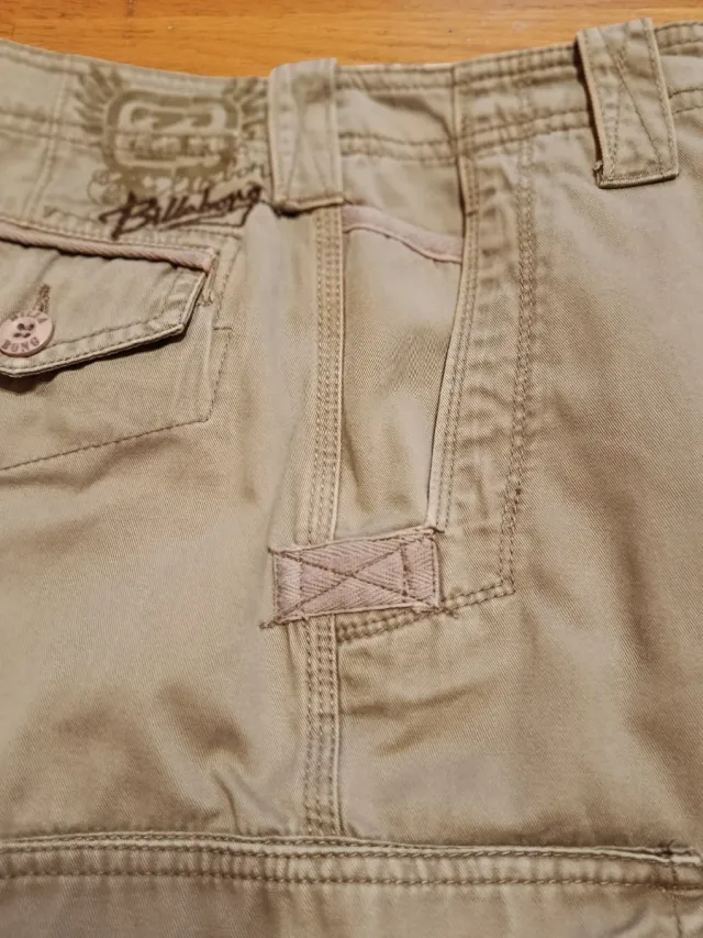 PANTALÓN BILLABONG CARGO.