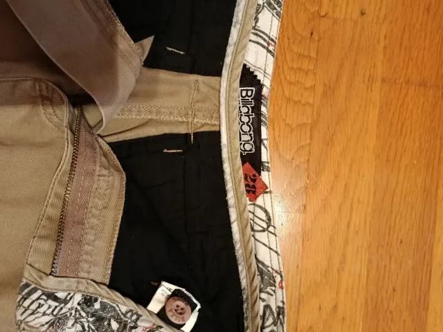 PANTALÓN BILLABONG CARGO.