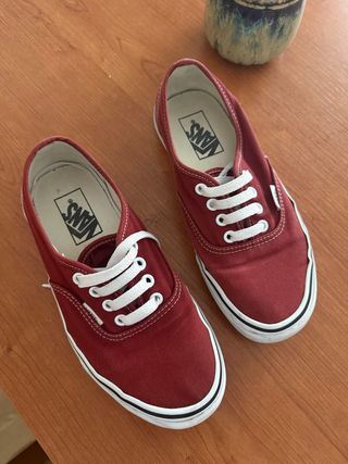 Zapatillas Vans granates