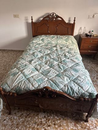 Cama completa con cabecero, colchón y somier