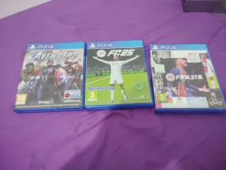 Juegos PS4: Avengers, FC25, FIFA 21