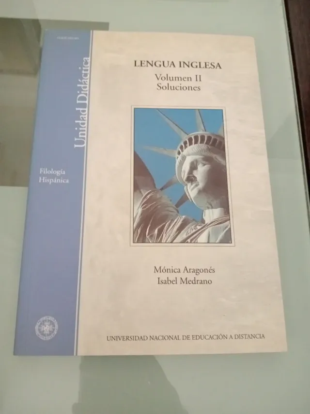 Lengua inglesa Soluciones. Volumen I y II