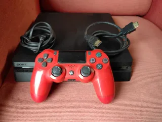 Console PlayStation 4 nera + controller rosso