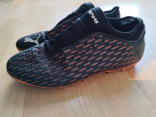 Botas de fútbol Puma Talla 40