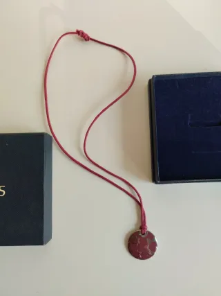 Colgante rosa con diamante pequeño