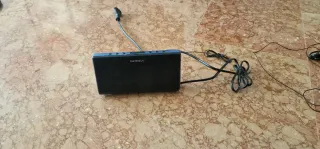 Radio Despertador Suntech Negro y Azul