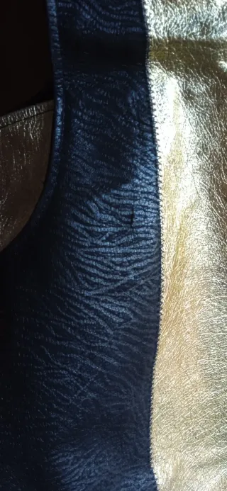 Vestido peto negro y dorado