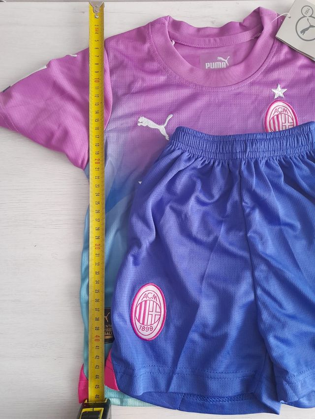 Equipación AC Milan Niño Talla 16
