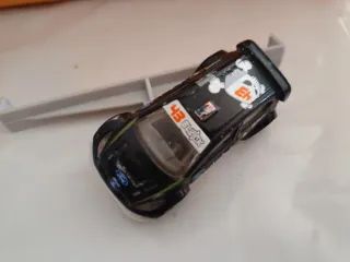 Hot Wheels Ford Fiesta '12 Negro