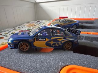 Maletín Scalextric con 4 coches