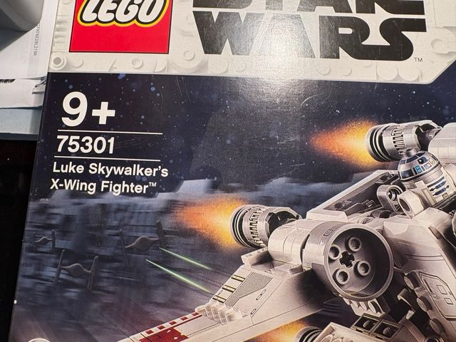LEGO Star Wars 75301 Luke Skywalker's X-Wing Fight