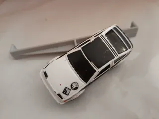 Hot Wheels Toyota corolla AE86 Blanco/Negro